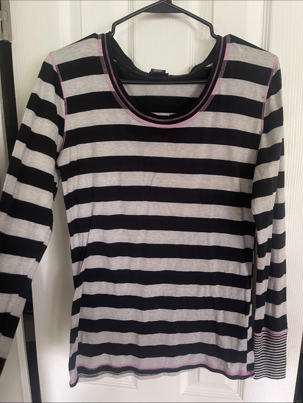 Striped Long-Sleeve Crewneck Top in Black and White